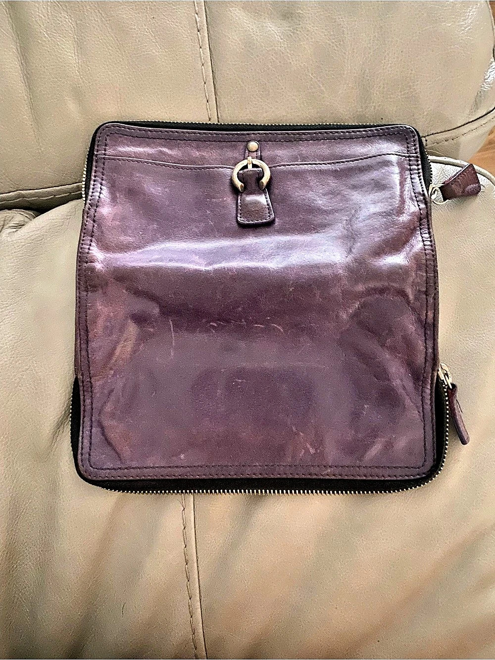 Tano Original Chicklit Leather Wallet Clutch in Purple